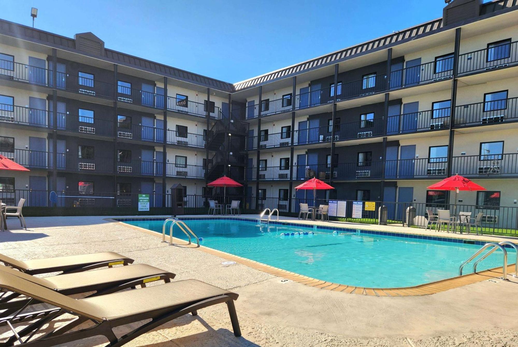 Days Inn By Wyndham Kenner/New Orleans Airport South Екстер'єр фото